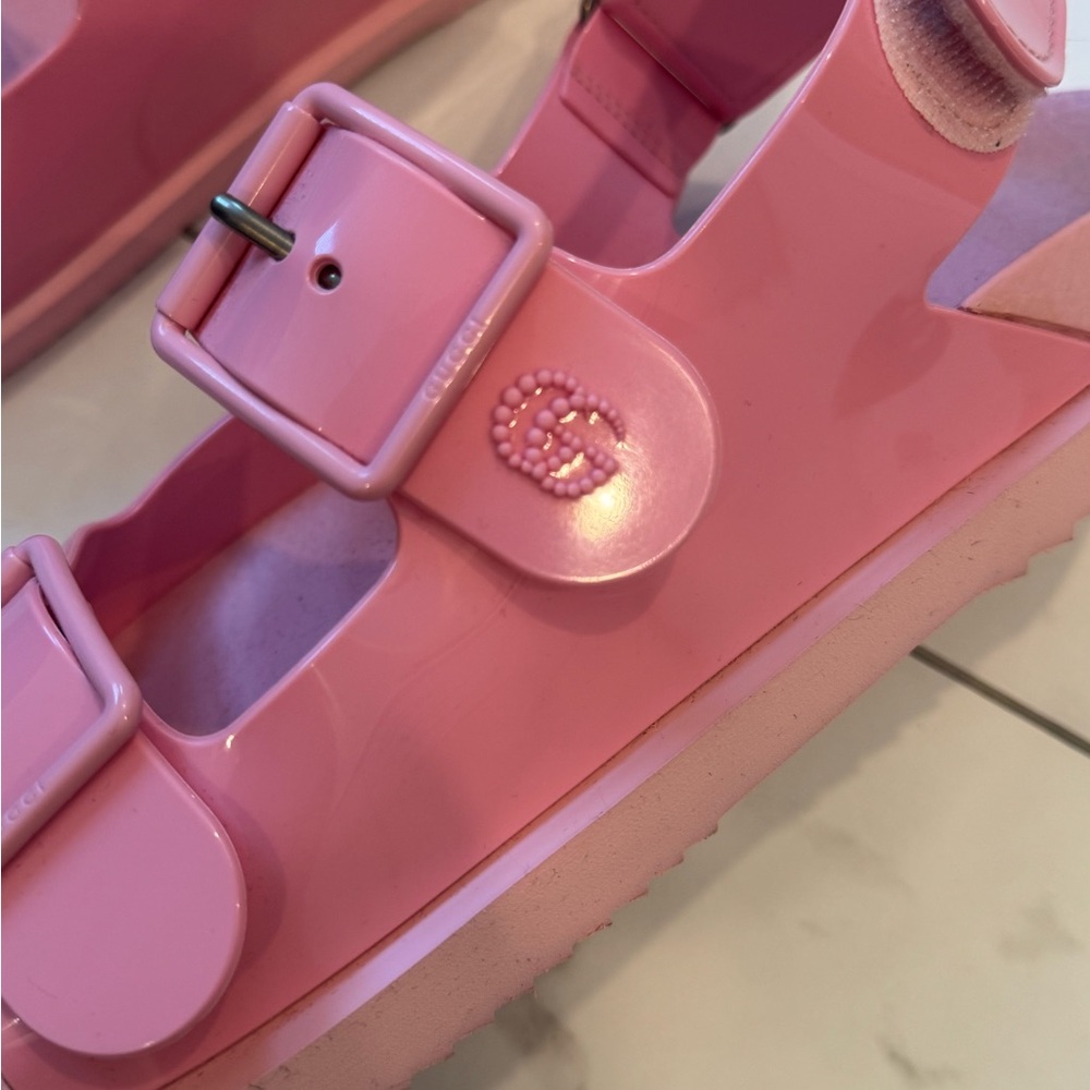 Gucci Pink Buckle Strap Sandals - Picture 2 of 6